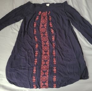 Size M Navy Blue Blouse with Red Pattern